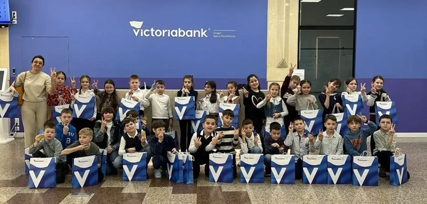 Victoriabank continuă să investească în educația financiară a tinerei generații